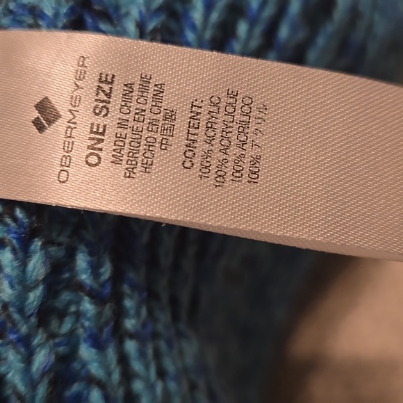 Obermeyer Albany Pom Beanie - Picture 5 of 8